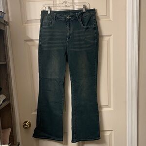 ROMWE Dark Green Flare Jeans